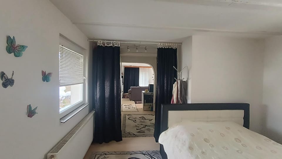 Bed, Bedroom