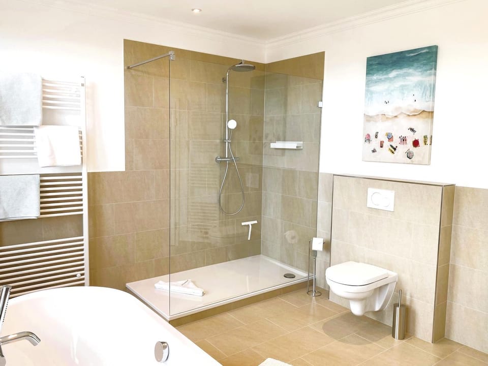 Villa Johanna App 3 - großzügiges Ferienappartement mit Balkon & Weitblick über den Niendorfer Hafen Apartment in Timmendorfer Strand