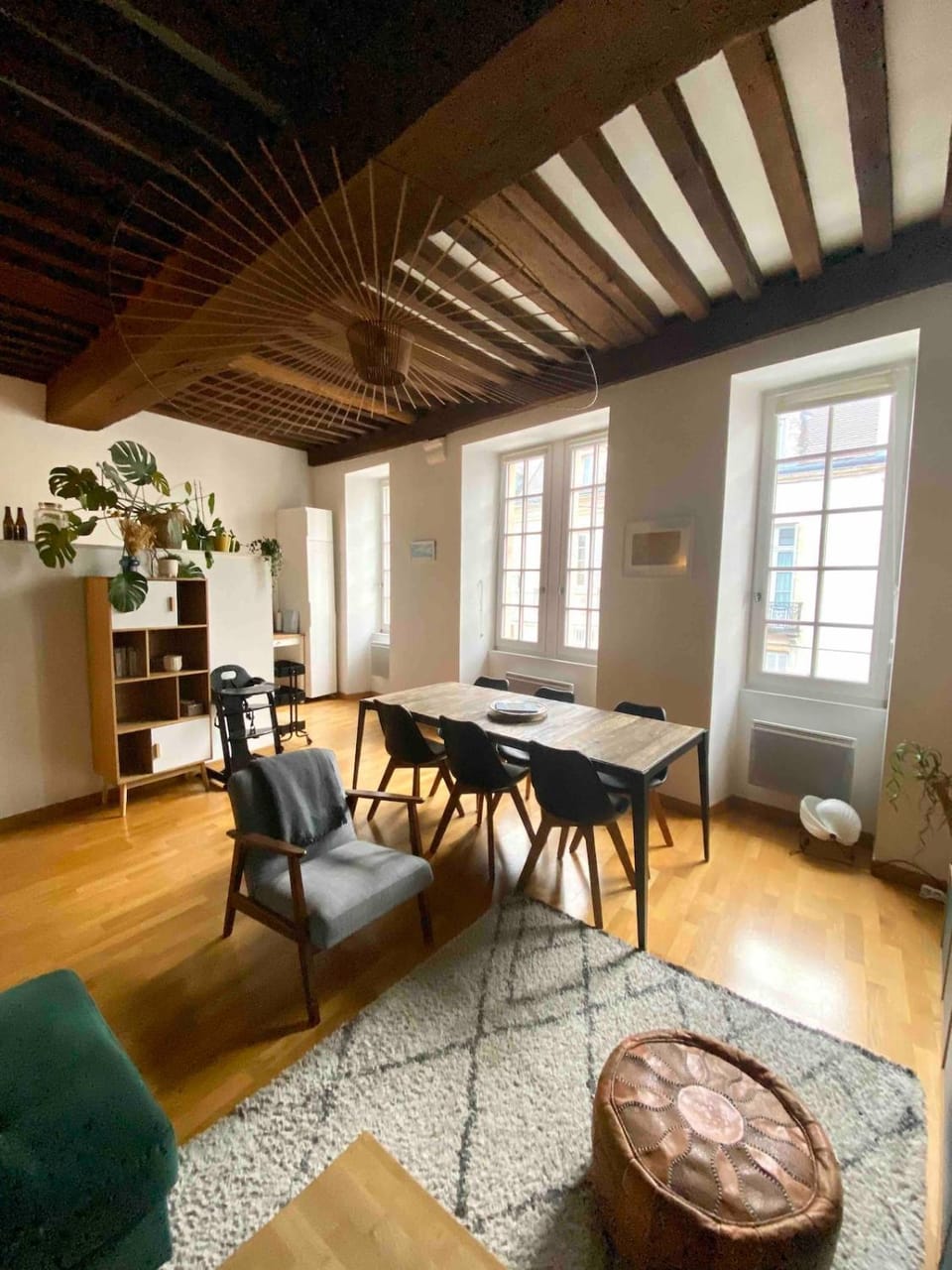 Le Verrerie with 2 bedrooms, Historic Center Apartment in Dijon