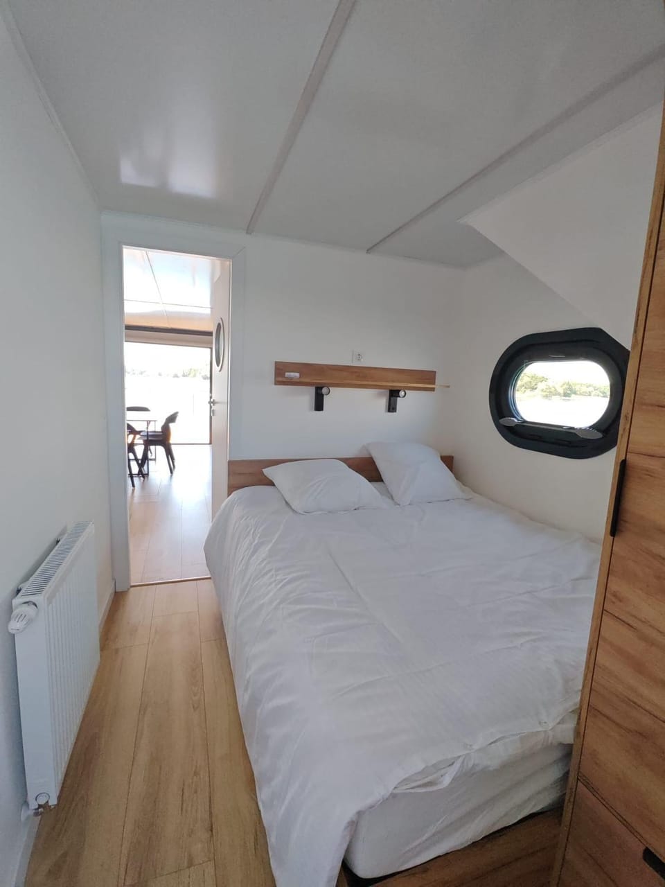 Bateau Lac du Der - Chantecoq - Navigation Docked boat in Grand Est