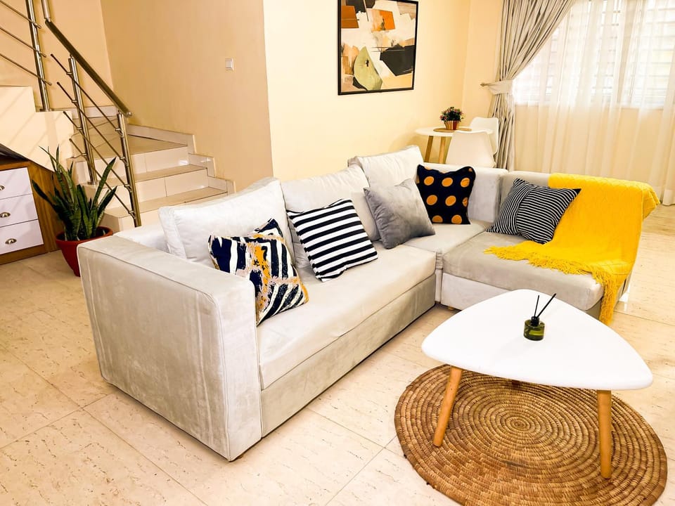 Communal lounge/ TV room, TV and multimedia, Living room, air conditioner