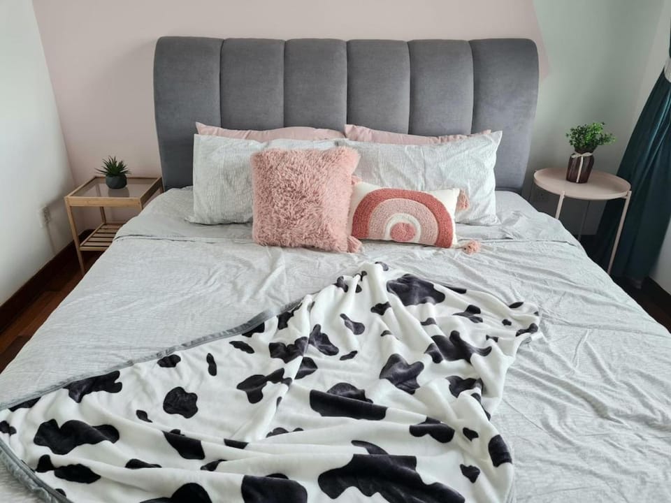 2 Bedroom Bear House Homestay in Klang Impiria Apartment in Selangor, Malaysia