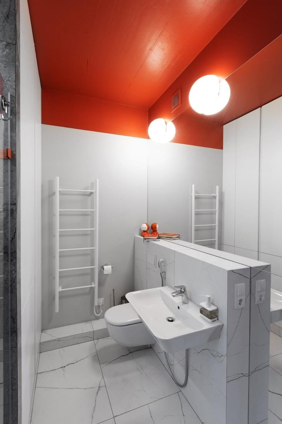 Japandi apartment with basement parking in new building Apartment in Kiev City - Kyiv