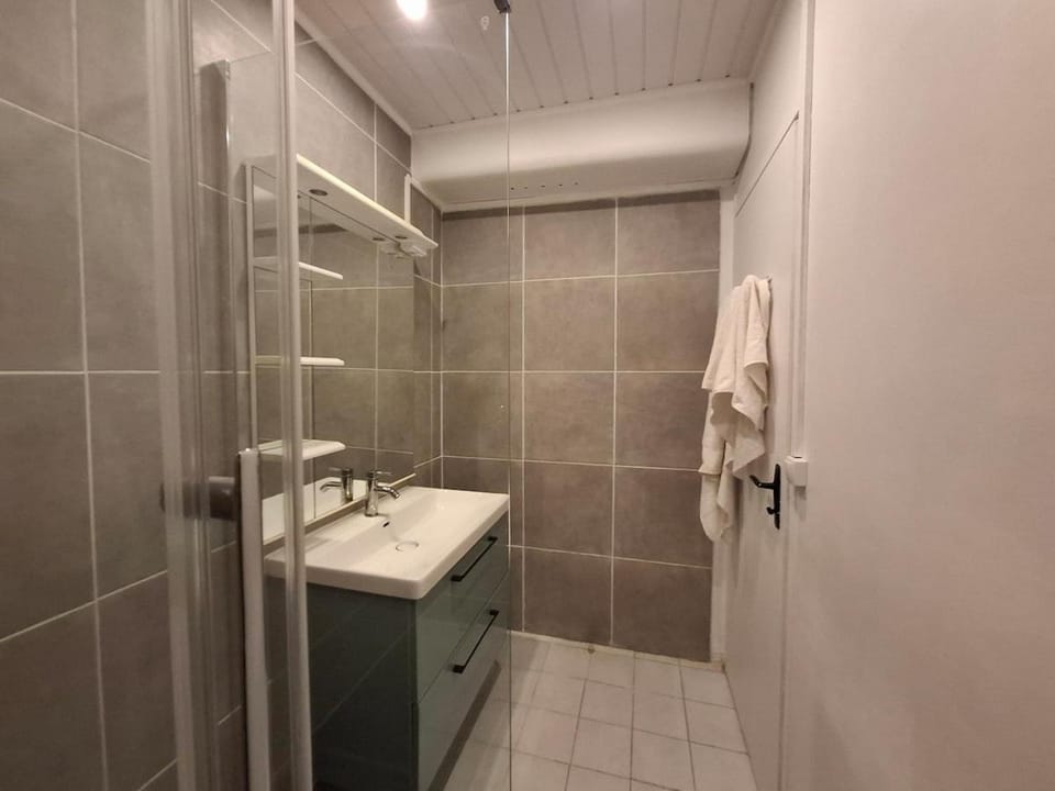 Séjour tout confort, metro 8 station les Juliottes à 7 min, à 20 min de Paris Apartment in Créteil
