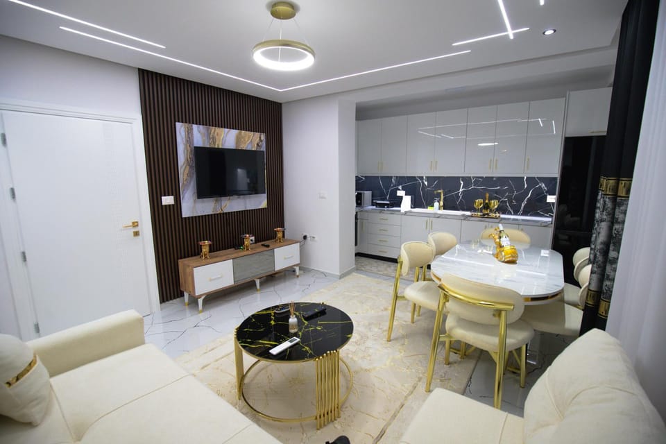 TV and multimedia, Kitchen or kitchenette, Living room