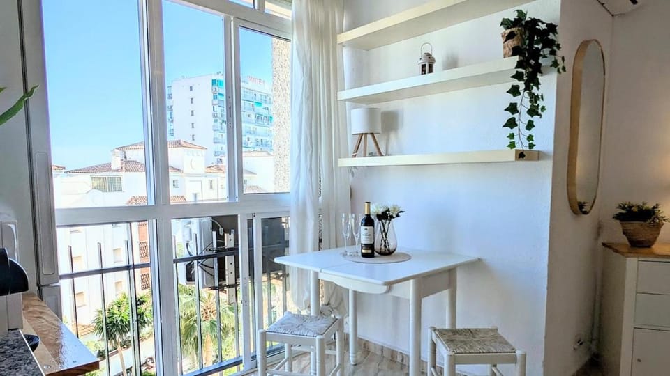 Seaview Studio in Benalmádena right by the beach Apartment in Benalmadena