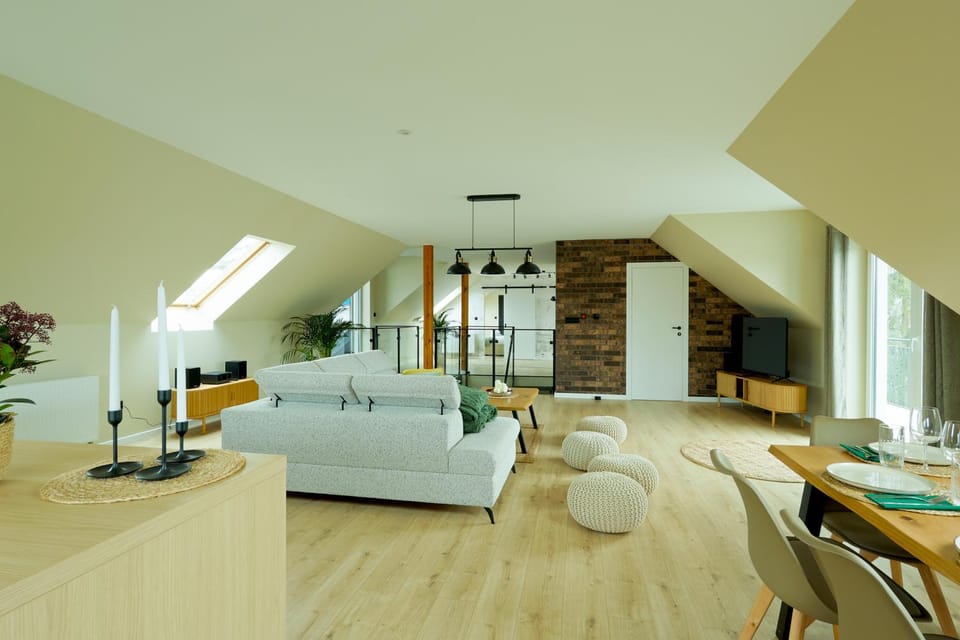 TV and multimedia, Living room, Photo of the whole room, Seating area