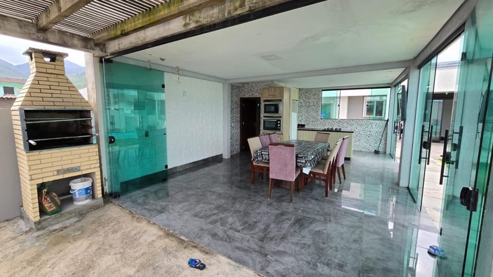 Karina Saraiva House in State of Santa Catarina