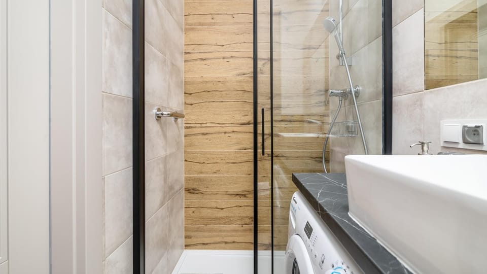 Shower, Bathroom, washing machine