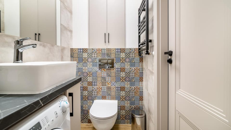 Toilet, Bathroom