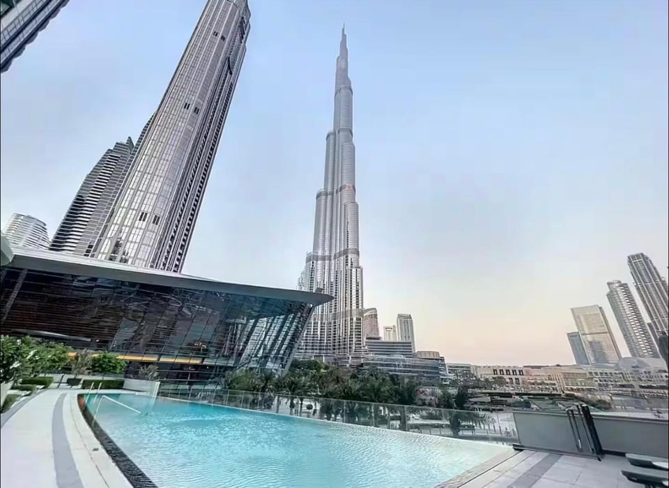 Property building, Day, City view, Swimming pool