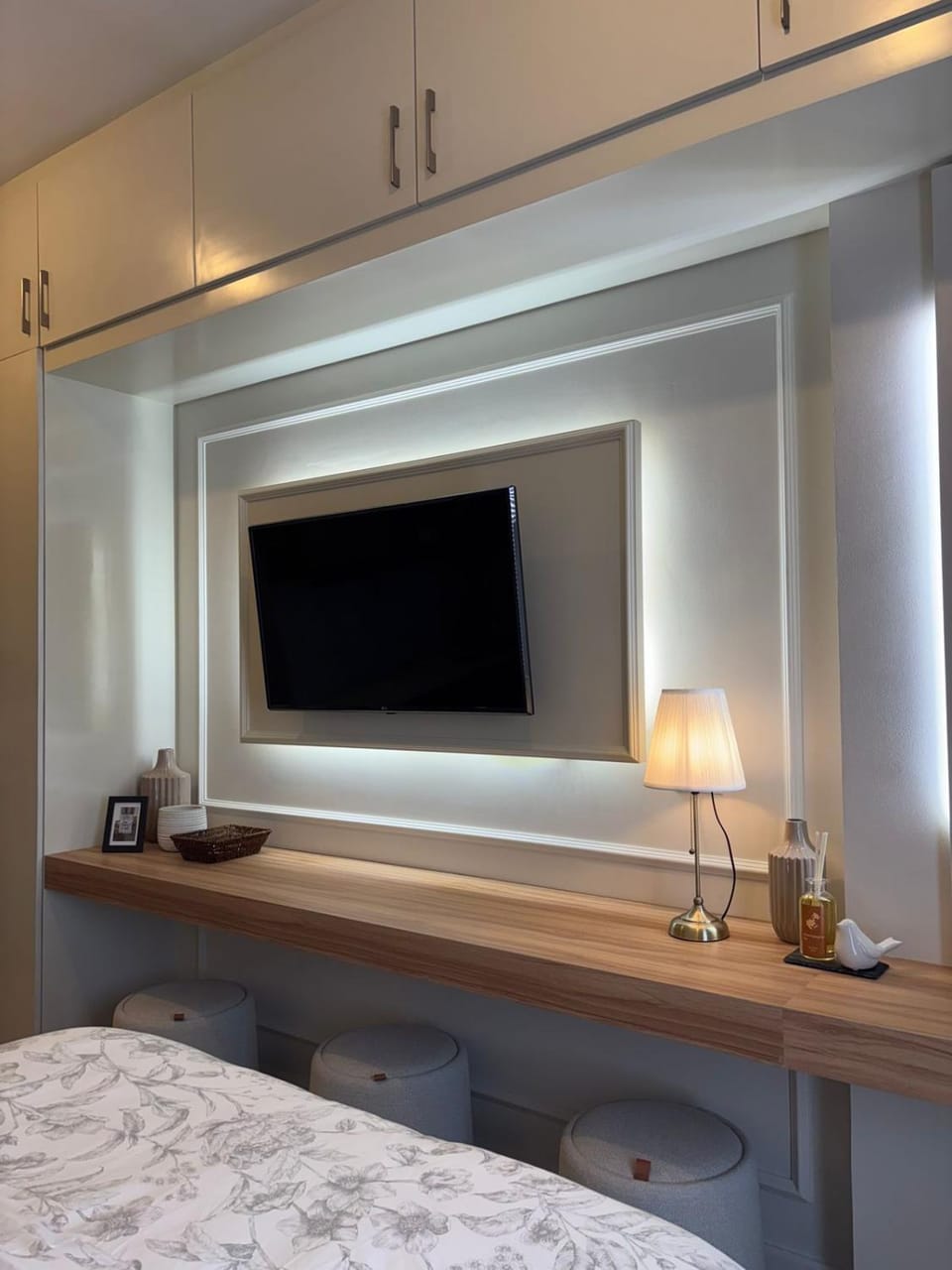 TV and multimedia, Living room, wardrobe