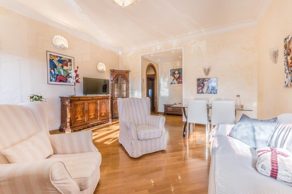 Lady Esmeralda Apartment in Rome