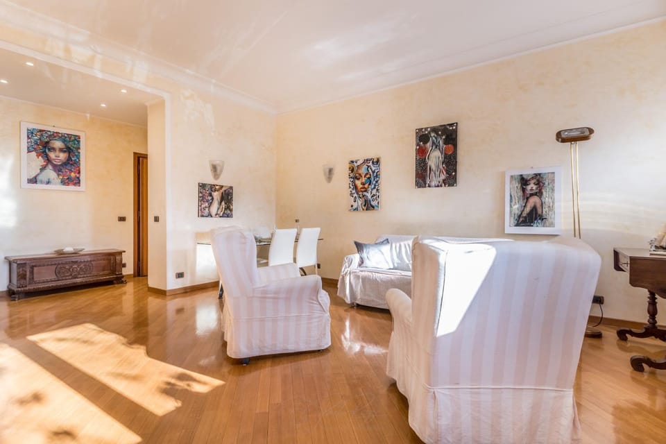 Lady Esmeralda Apartment in Rome