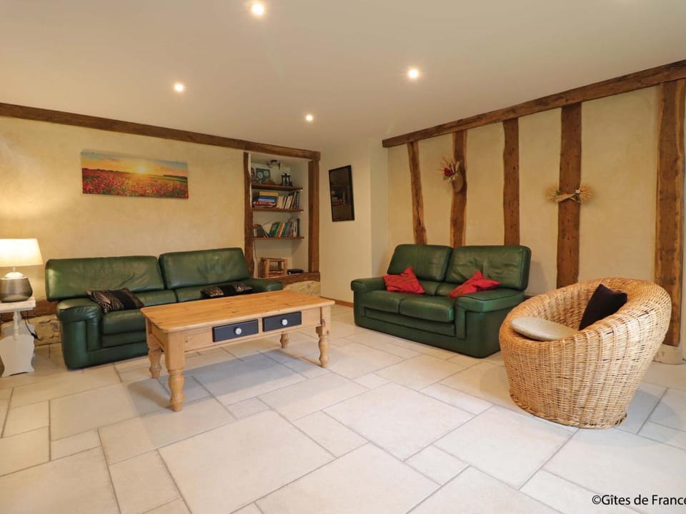 Longère spacieuse avec jardin à Saint-Evroult, animaux admis sur demande - FR-1-497-257 House in Normandy