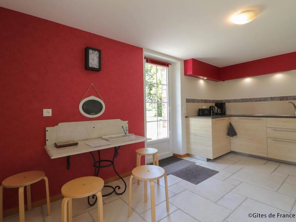 Longère spacieuse avec jardin à Saint-Evroult, animaux admis sur demande - FR-1-497-257 House in Normandy