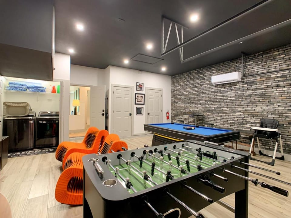 4BR Luxury Villa, Pool & GameRoom in Windsor Hills House in Windsor Hills