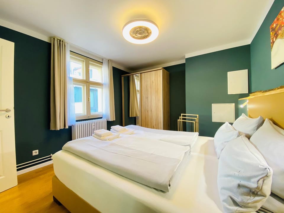 Bed, Bedroom, towels, wardrobe