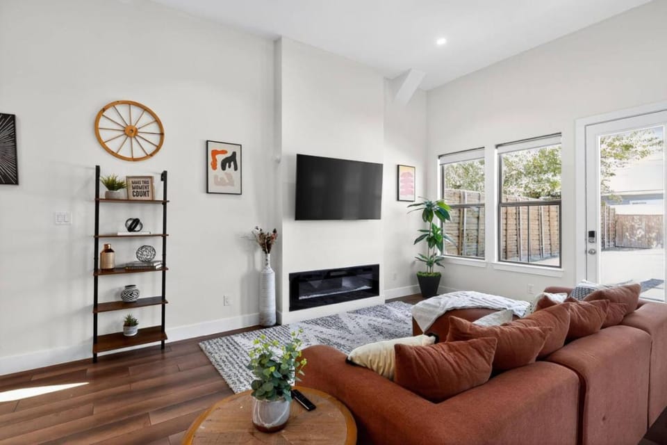 TV and multimedia, Living room