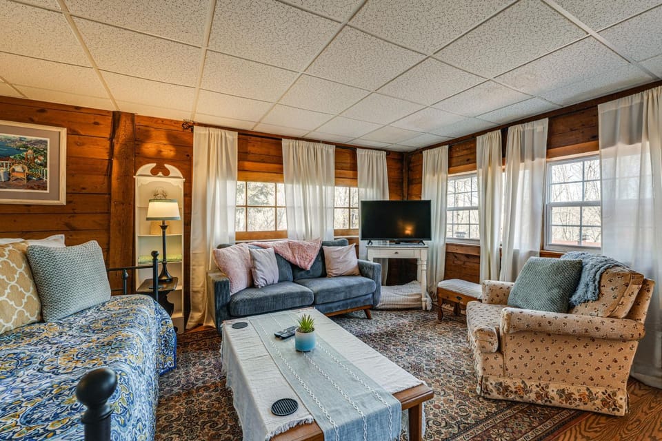 Stay on Historic Estate! Quiet Limerick Escape Apartment in Limerick