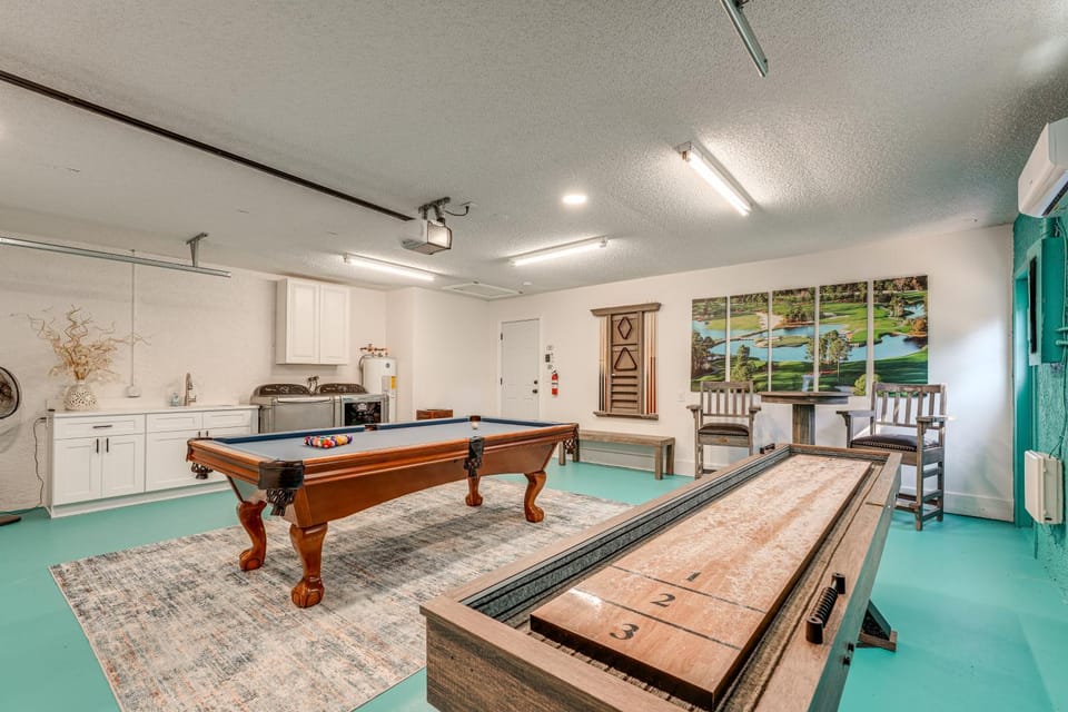 Modern Coastal Escape 1 Mi to Anclote River Park House in Florida