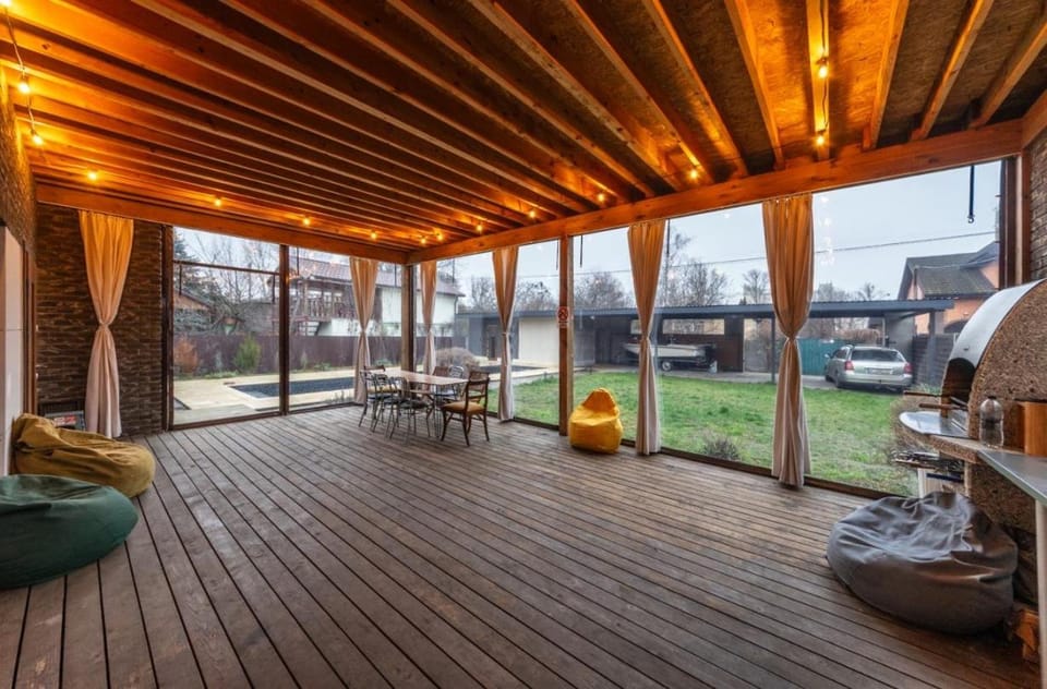 Метро Лівобережна басейн камін барбекю тераса будинок 150 кв м House in Kiev City - Kyiv