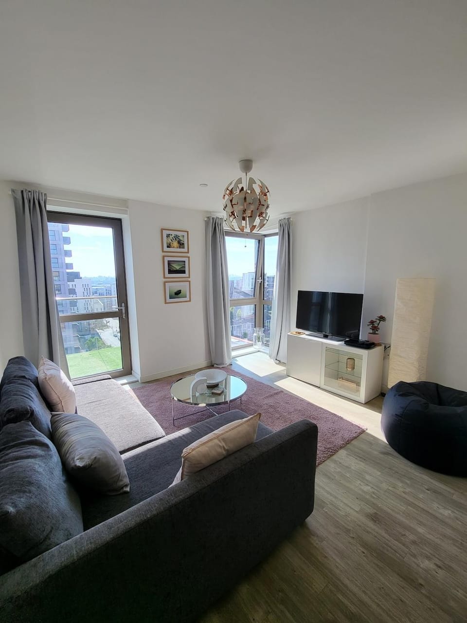 Communal lounge/ TV room, Living room, Seating area