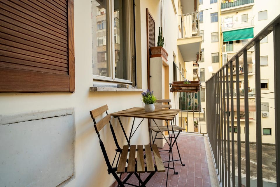 Property building, Balcony/Terrace