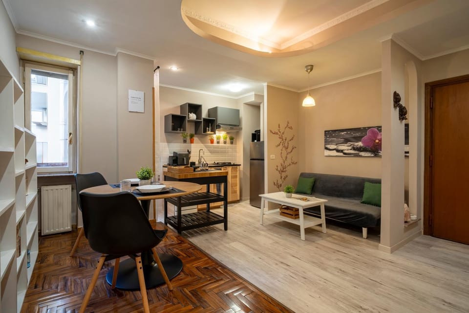 Kitchen or kitchenette, Living room, Dining area