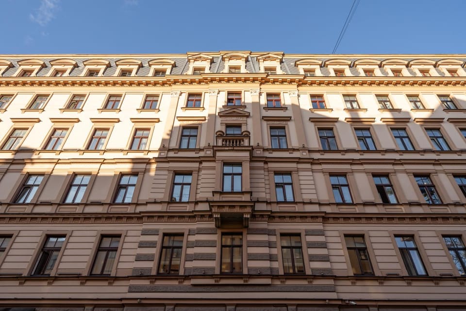 Property building, Day