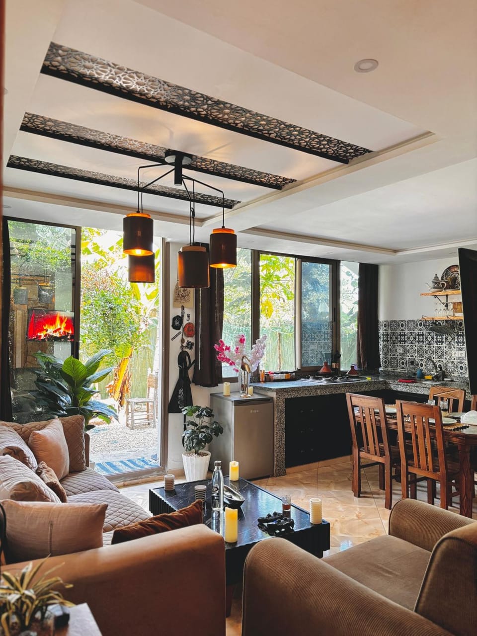 Living room, Seating area