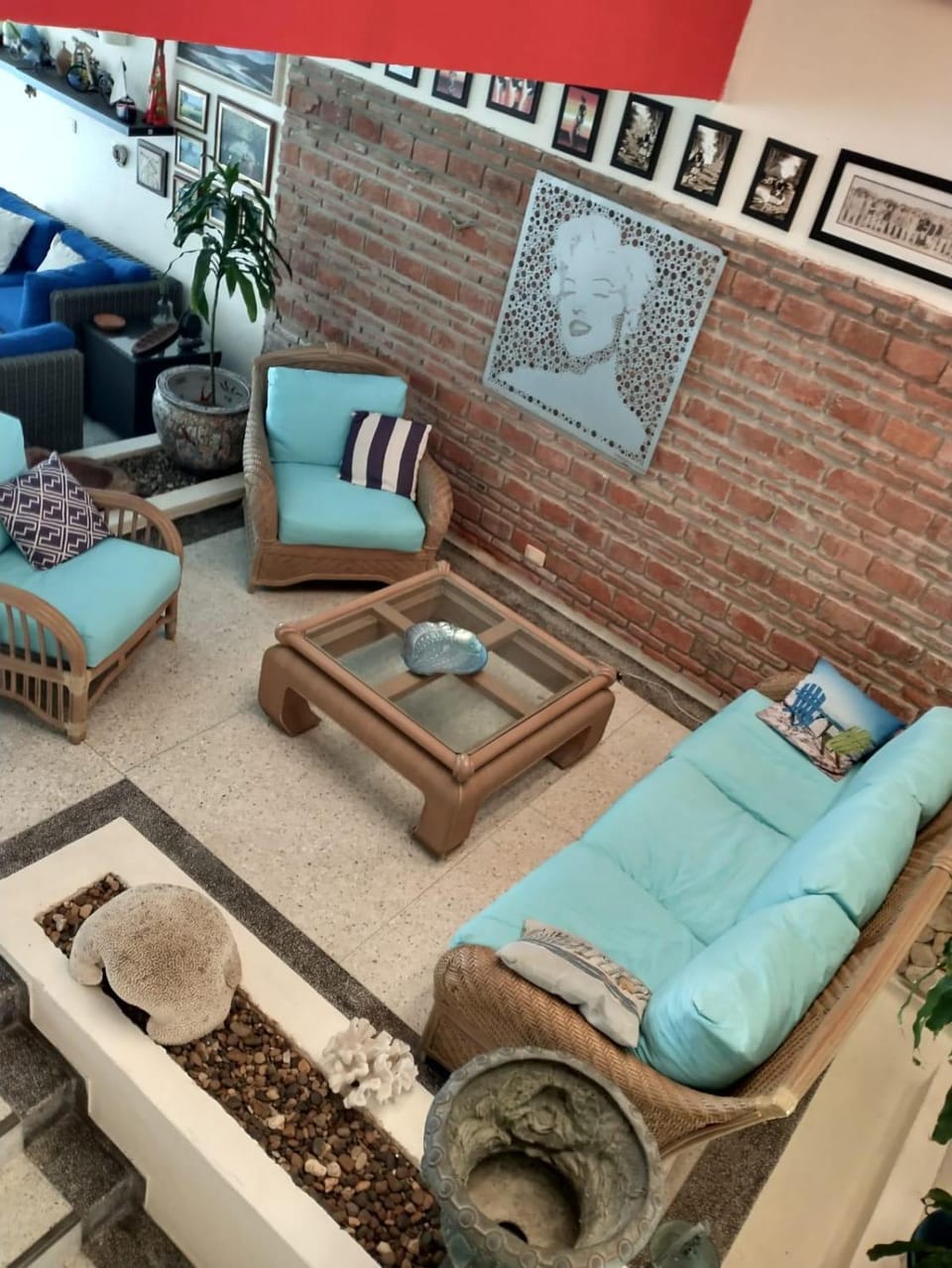 Seating area