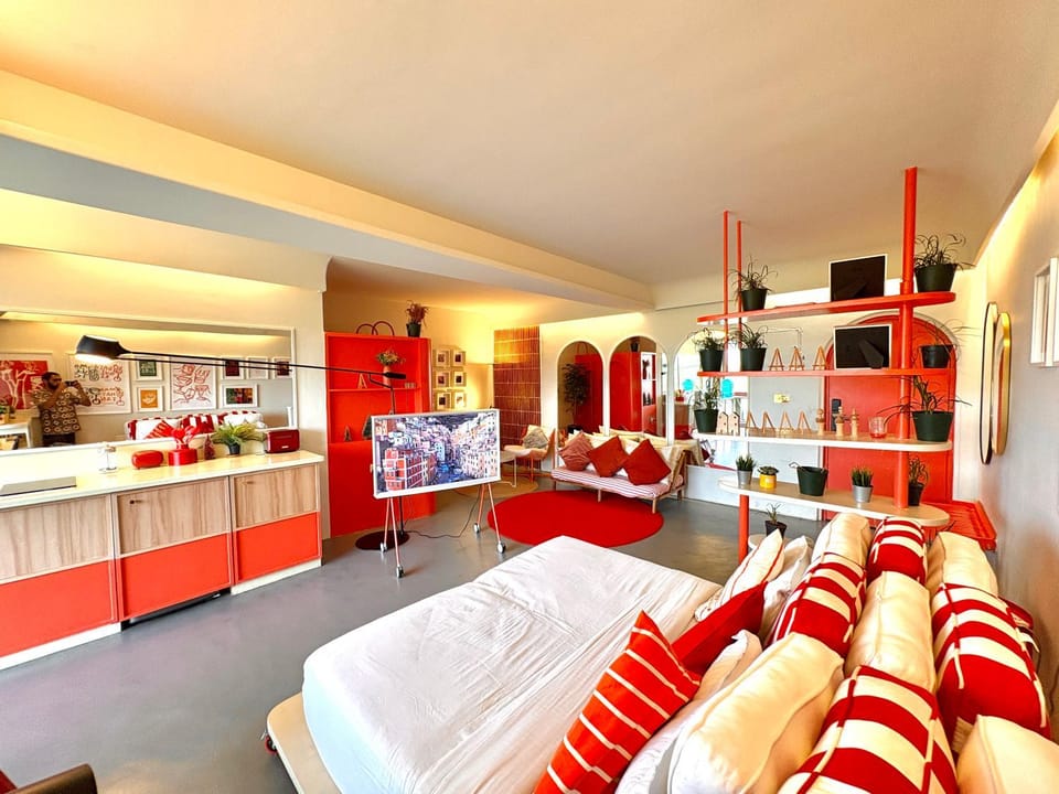Photo of the whole room