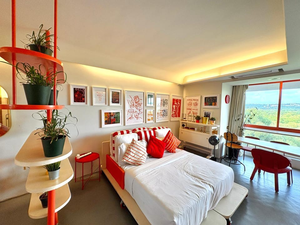 Photo of the whole room