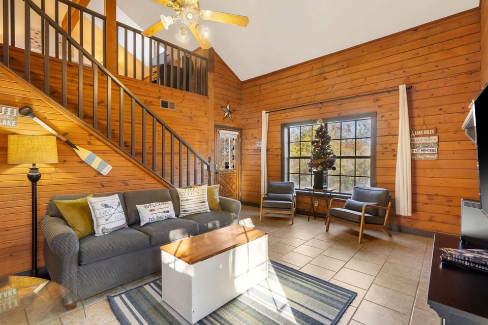 Rustic Shore Cabin - Stay for 6 Cabin in Branson