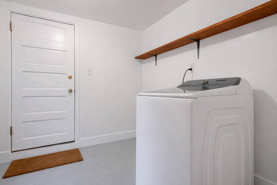 Quaint and Charming 2BR APT in Central Oakland Apartment in Emeryville