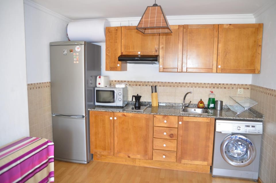 Coffee/tea facilities, Kitchen or kitchenette, washing machine
