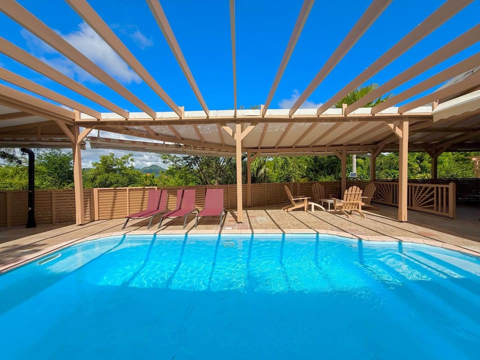 Villa Case Bourbon Piscine, Fitness et Jeux Villa in Martinique
