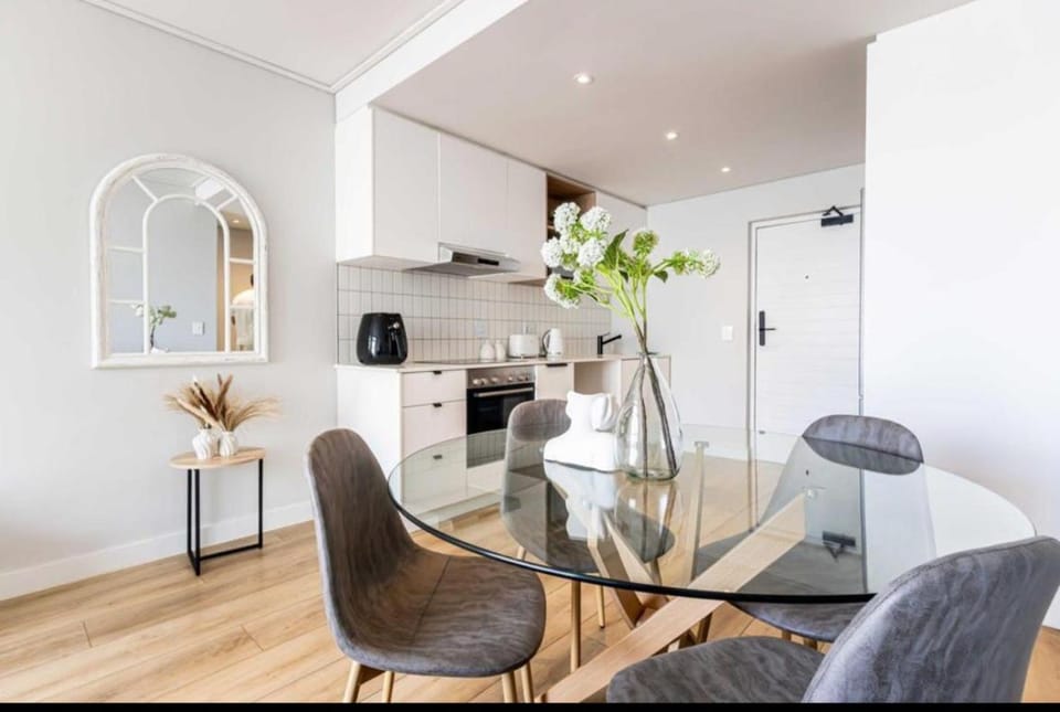 Suro Sea Point Luxe Apartment in Sea Point