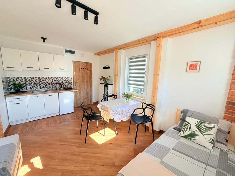 Kitchen or kitchenette, Living room, Dining area