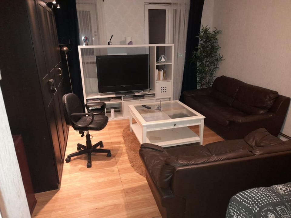 Self-contained Studio Apartment in Eltham, Great Transport Links Apartment in London