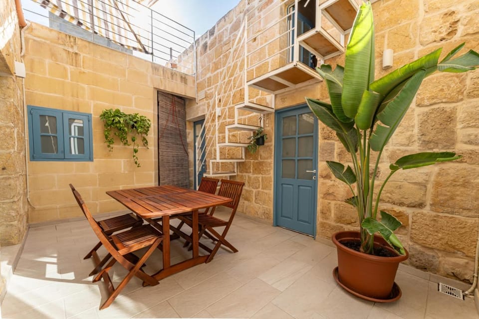 View (from property/room), Balcony/Terrace