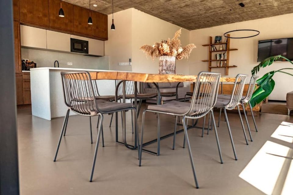 Prázdninová rezidence - Vilabyt s vířivkou, zahradou a výhledem na zámek Apartment in South Moravian Region