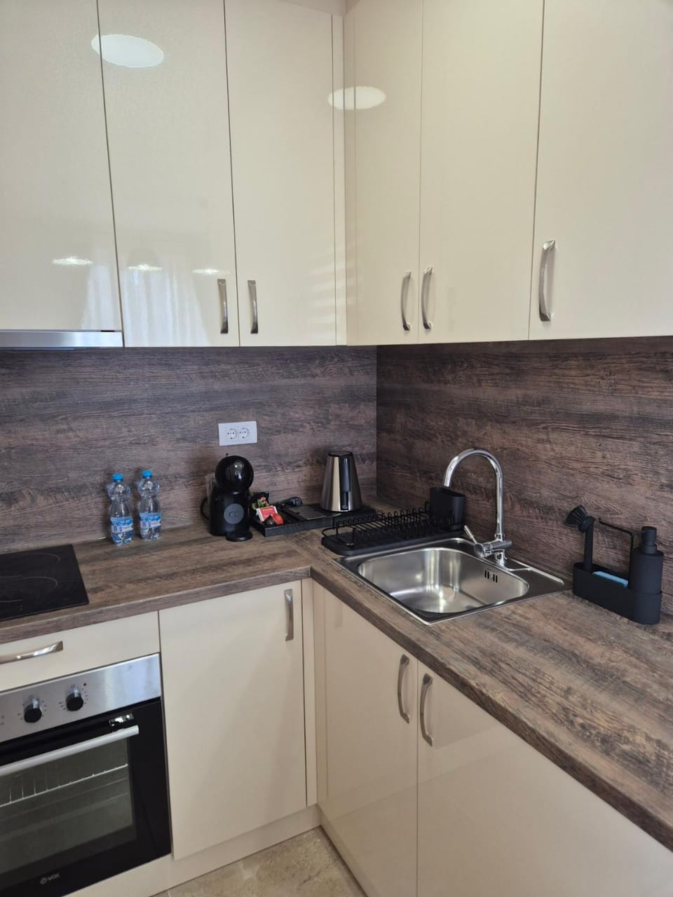 Coffee/tea facilities, Kitchen or kitchenette, minibar