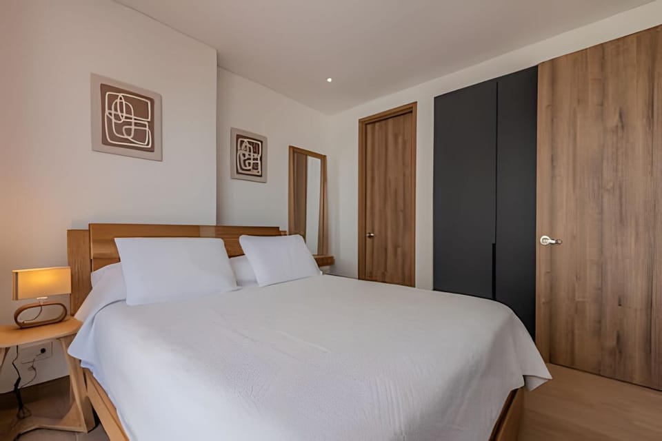 Bed, Photo of the whole room
