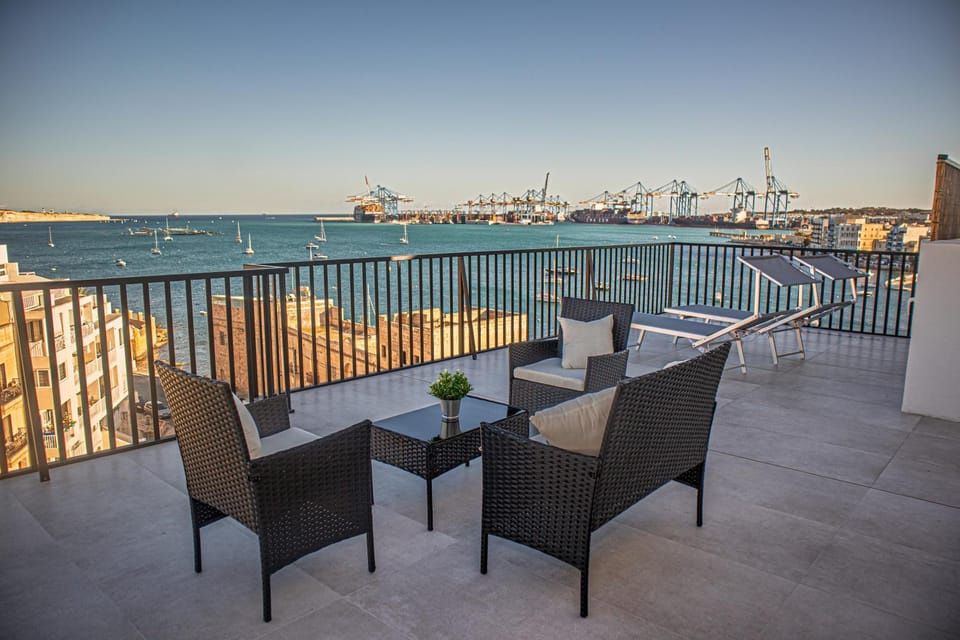 Balcony/Terrace, Balcony/Terrace, Sea view