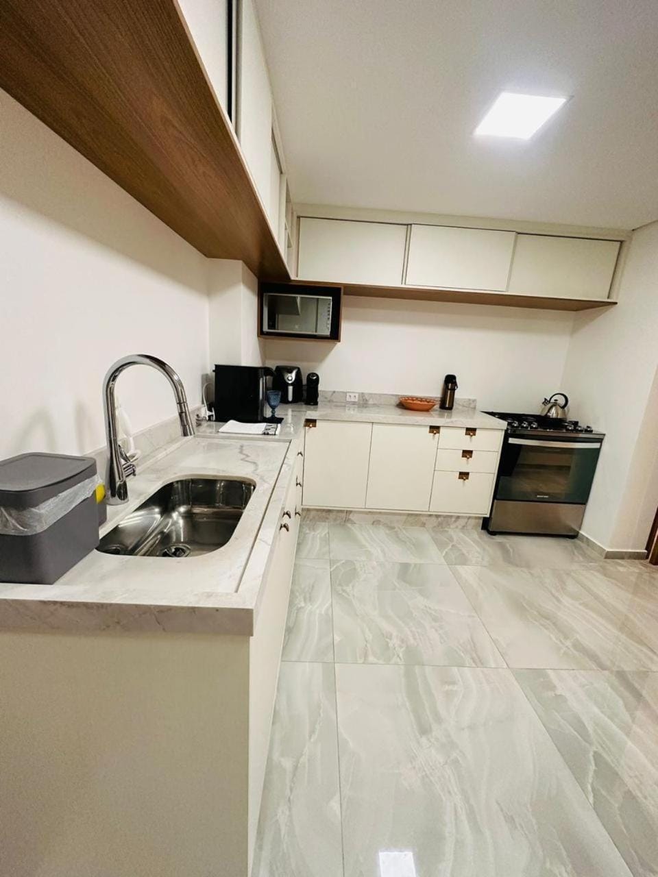 AP 1 quadra do mar no centro de Balneário Camboriú Apartment in Camboriú