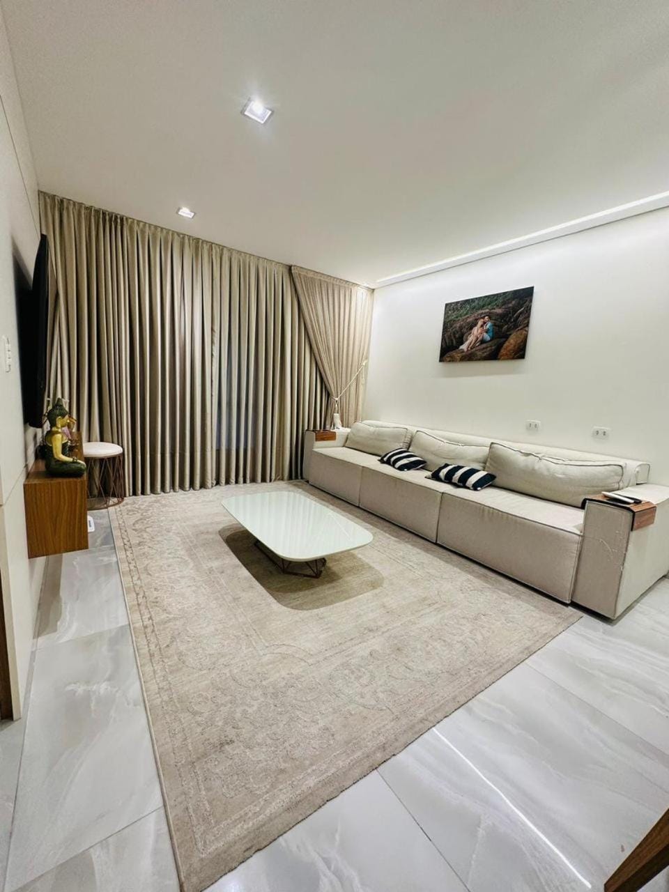 AP 1 quadra do mar no centro de Balneário Camboriú Apartment in Camboriú