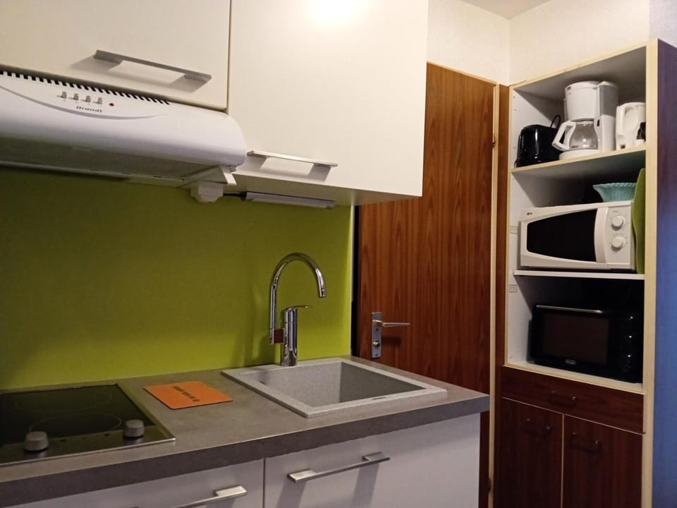 Résidence Les Belles Rives D - Studio pour 2 Personnes MAE-5883 Apartment in Aix-les-Bains