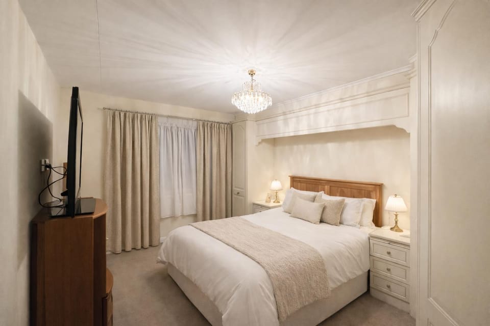 Bed, Bedroom, wardrobe